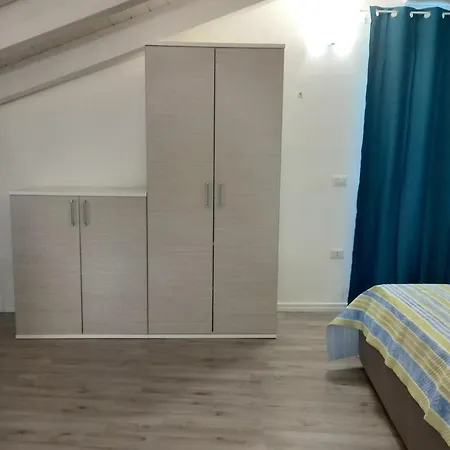 Appartamento Affittimoderni Borgo - Ulivi 9 *